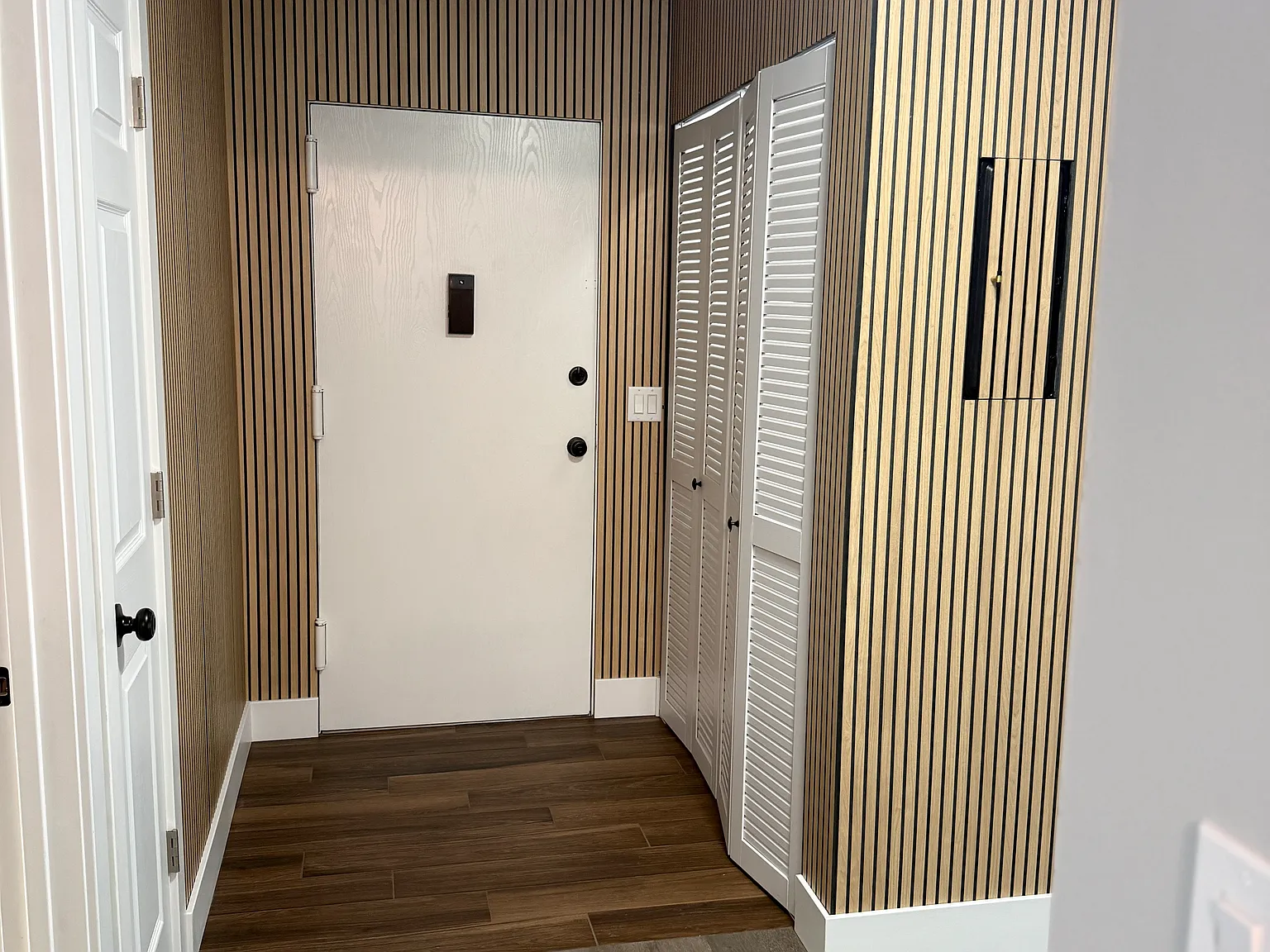 2 bed, 1.5 bath, 1200 sqft, $3,600 — Photo 3