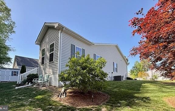 5th image of 19590 Drummond Dr