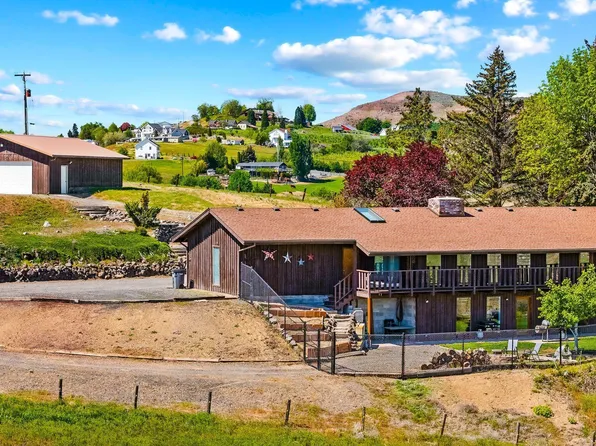 190 Sagewood Dr, Selah, WA 98942