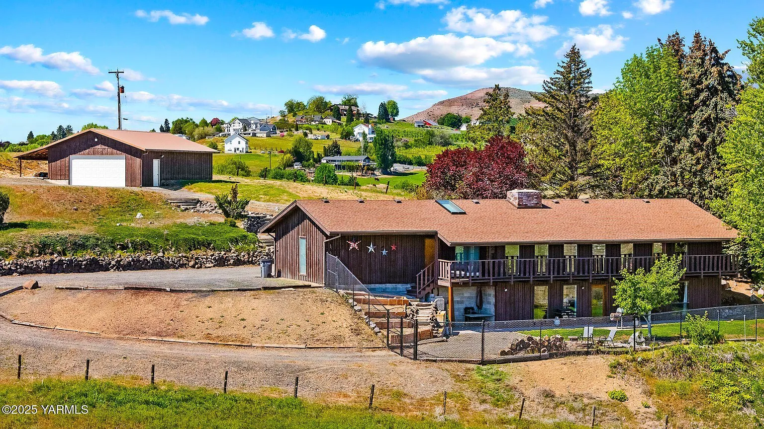 190 Sagewood Dr photo 1