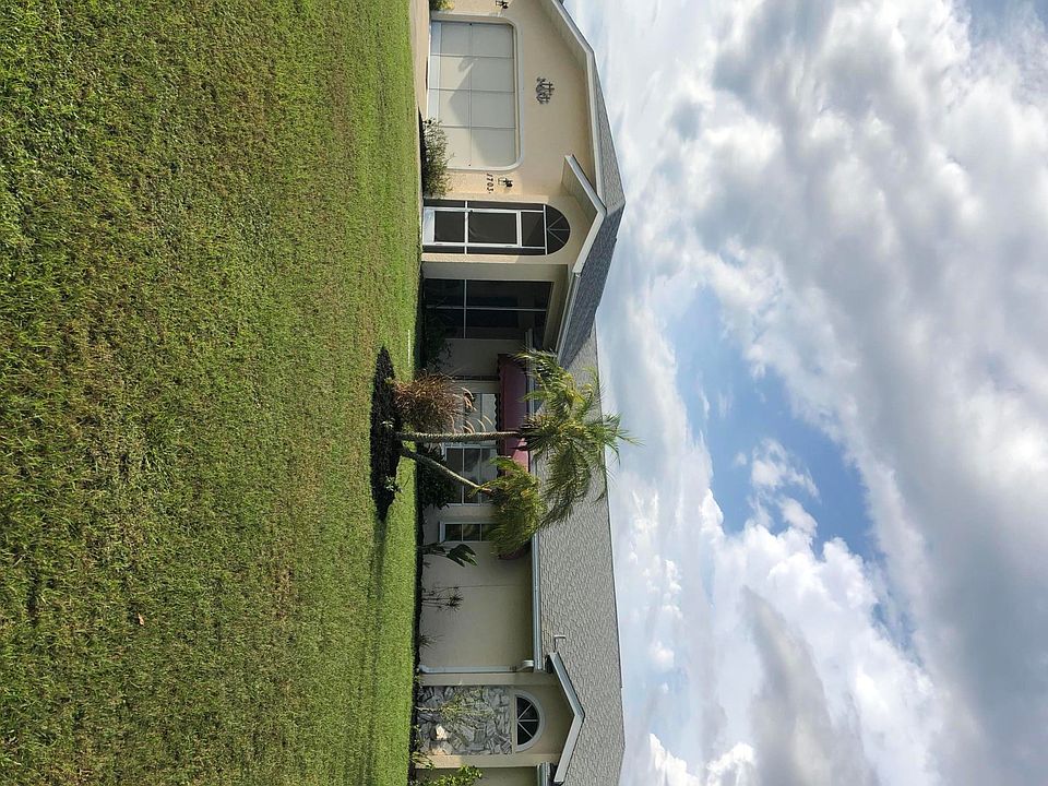 1st image of 17034 Edgewater Dr