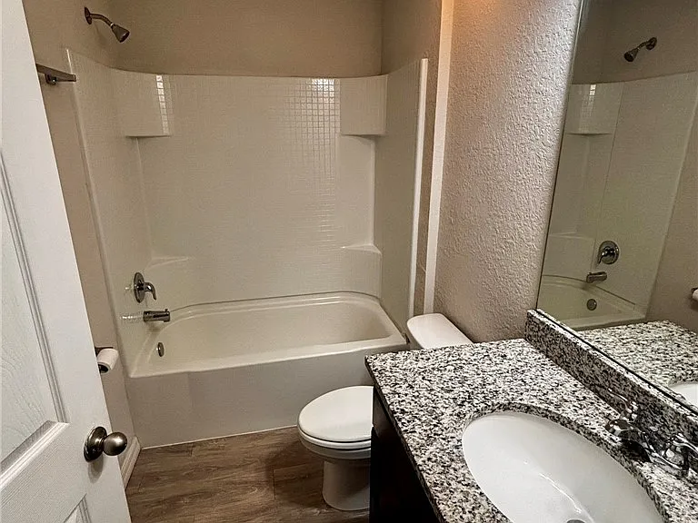 9437 N Travis Dr — Photo 12