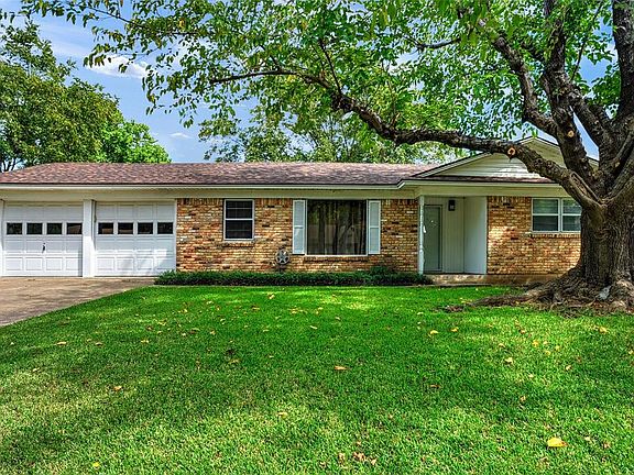 4th image of 2713 Dover Dr