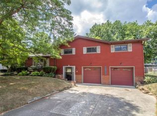 5776 Norwood Dr, Brookpark, OH 44142