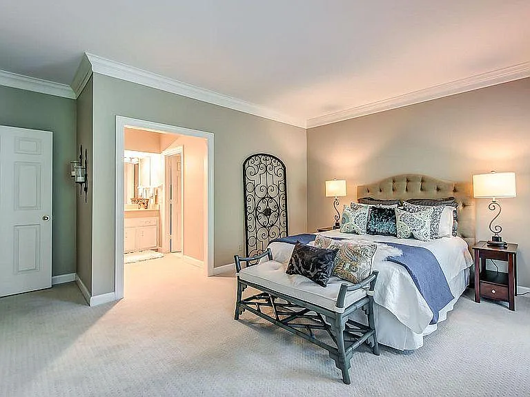 3051 Woodlawn Dr — Photo 22