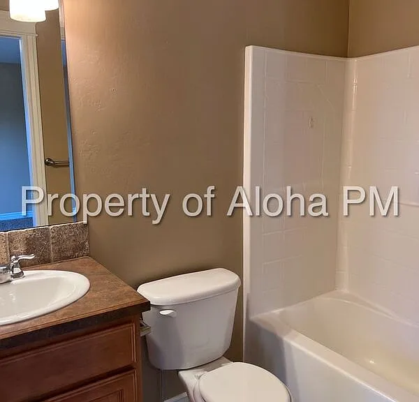 4542 W Brennen St — Photo 11