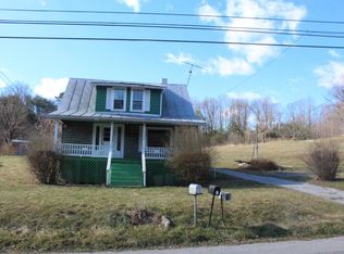 6098 Twine Hollow Rd, Salem, VA 24153