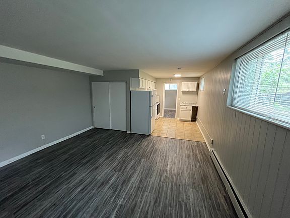 3rd image of 2212 Jefferson Ave #2