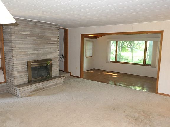 5th image of 3265 N Concourse Dr