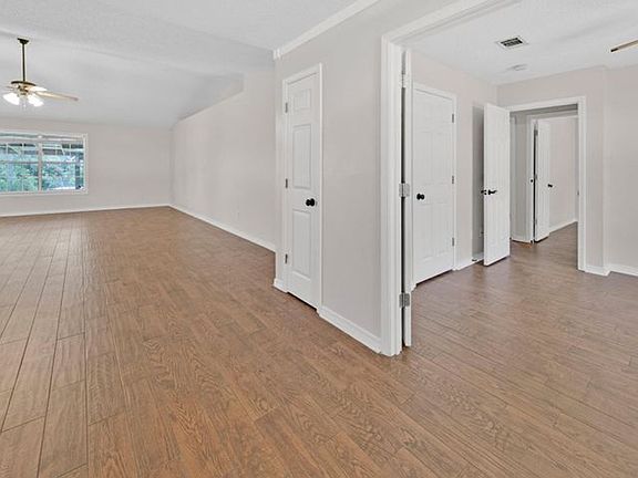 4th image of 5132 Whitehurst Ln