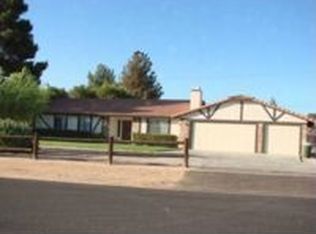 19958 Red Feather Rd, Apple Valley, CA 92307