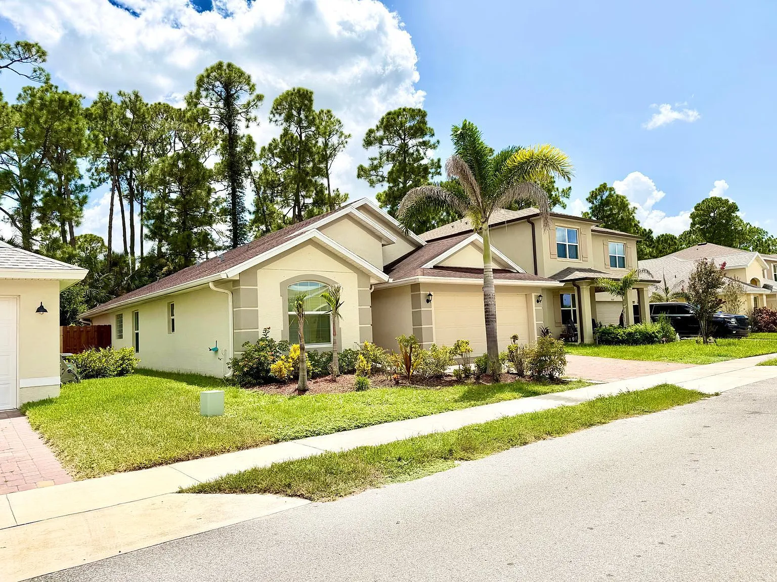 3 bed, 2.0 bath, 1560 sqft, $2,475 — Photo 3