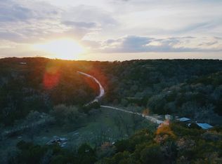 155 Sanders Way E, Center Pt, TX 78010