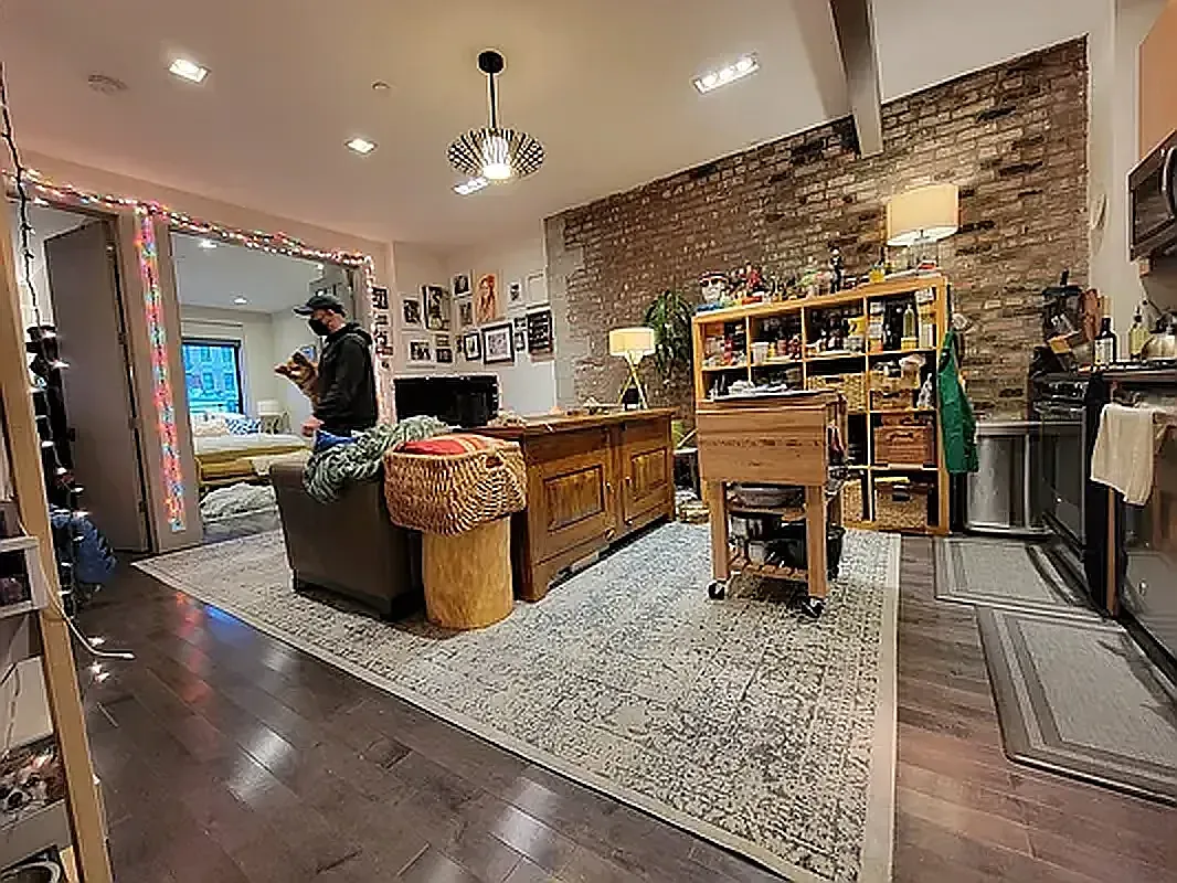 586 Grand Street — Photo 1