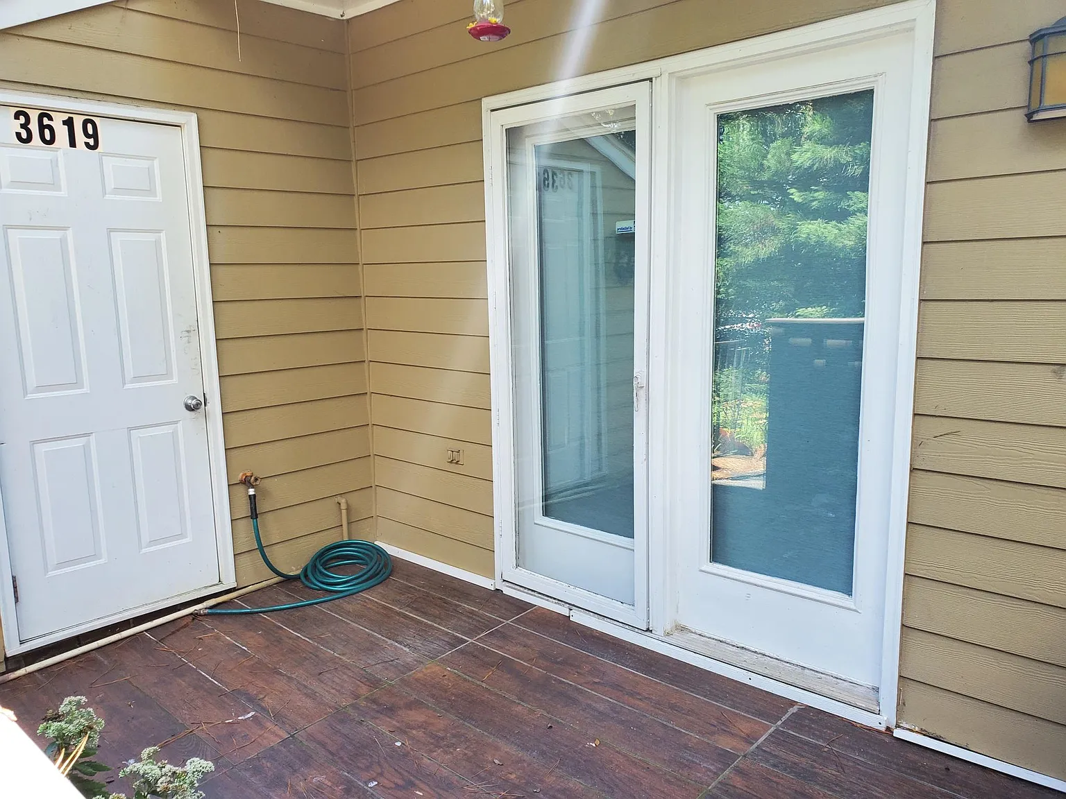 2 bed, 836 sqft, $1,550 — Photo 3