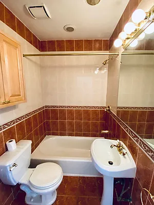 Rented by Corcoran | media 14