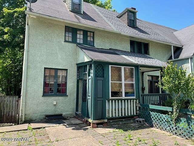 1st image of 1539 Louisa St