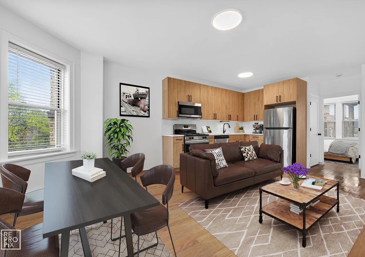 6308 N Artesian Ave — Photo 4