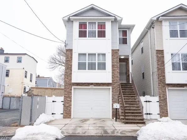 203 Schuyler Ave, Newark City, NJ 07112