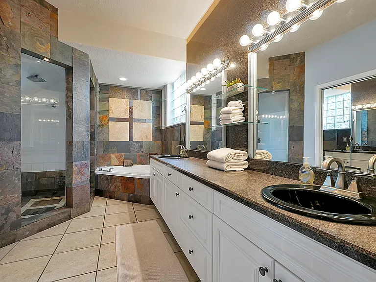 36 Pinetree Dr — Photo 35