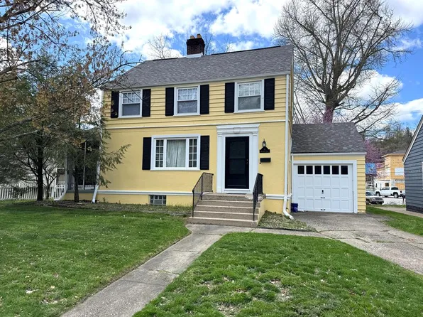 8 Hearnlee Place, Wheeling, WV 26003