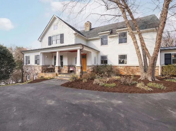 3135 Rocks Farm Ct, Charlottesville, VA 22903