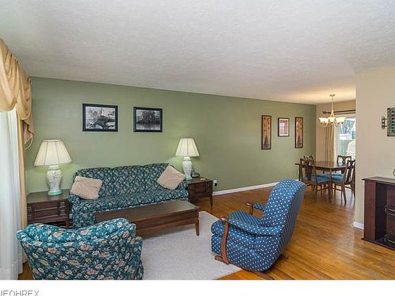 2nd image of 23784 Vincent Dr