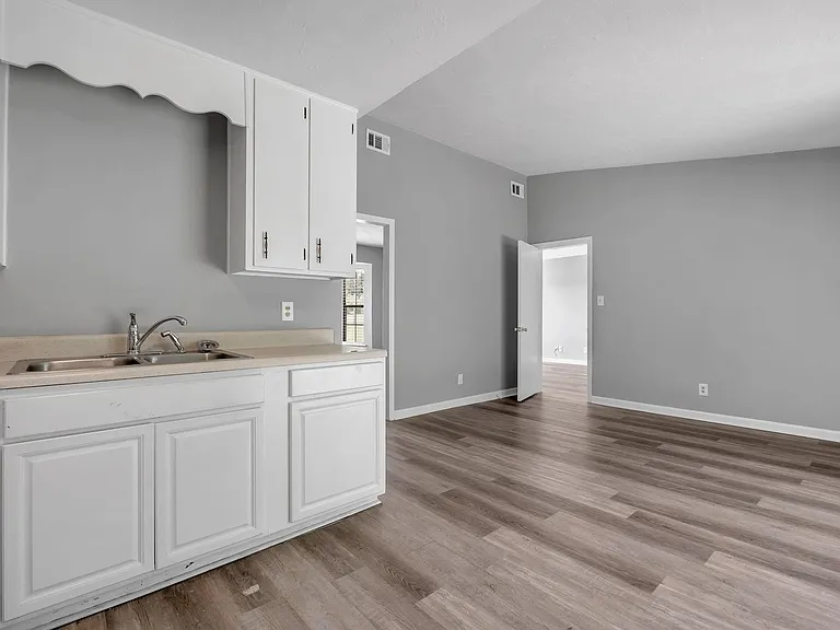 27 Sierra Rd — Photo 13