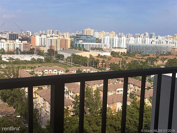 4th image of 2780 NE 183rd St APT 1807