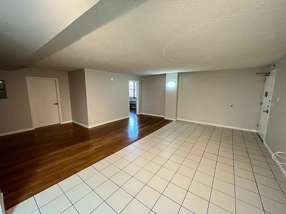 2nd image of 22 W 25th St #47E