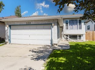 337 Pearson Cres NW, Edmonton, AB T5T5Y7