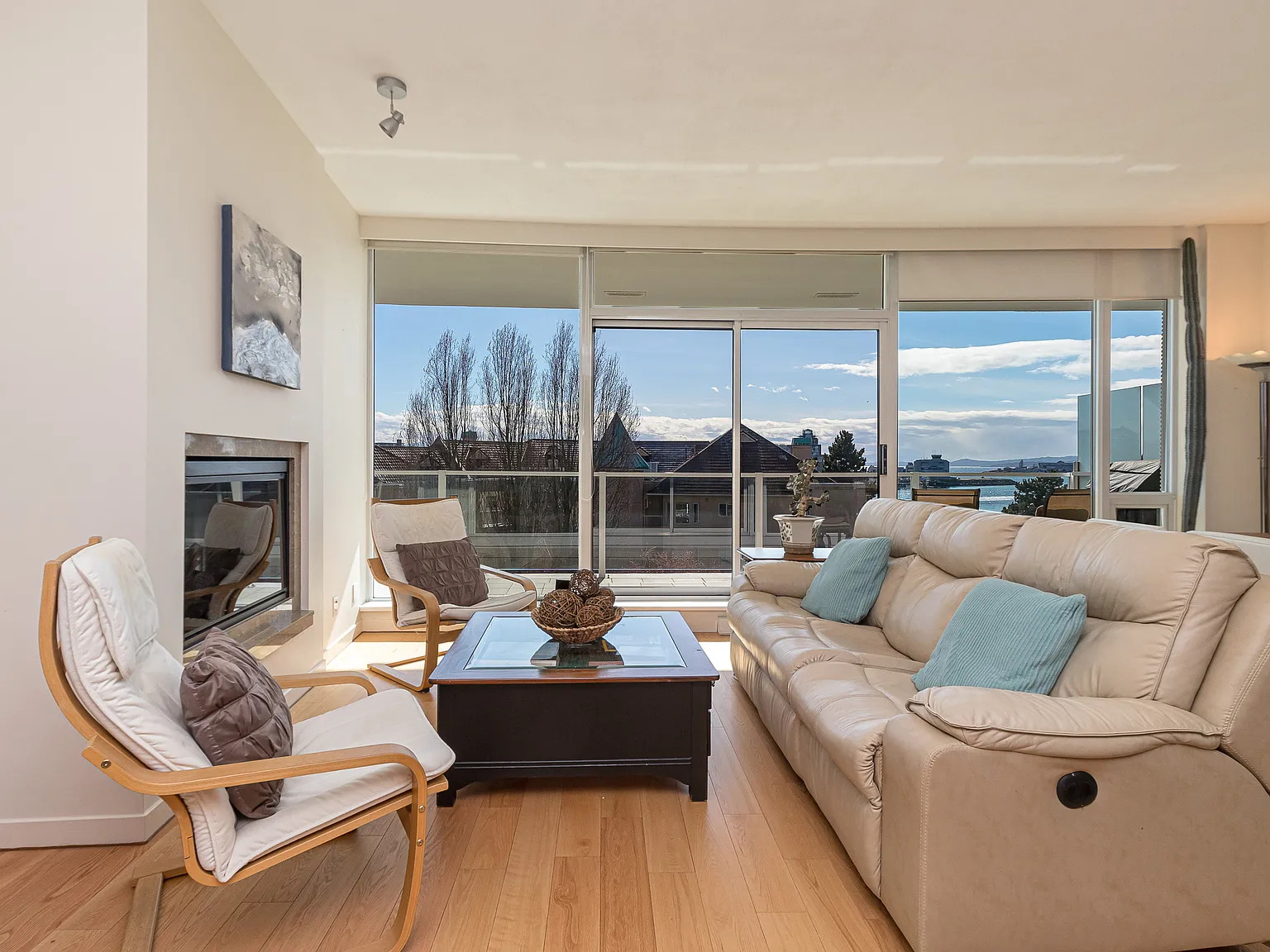 Songhees Rd, Esquimalt — Photo 4