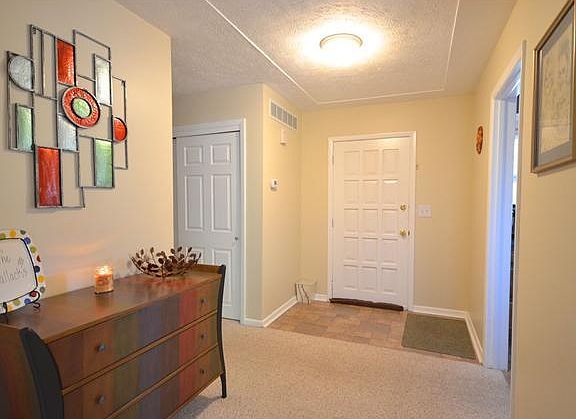 2nd image of 4585 Marlborough Dr