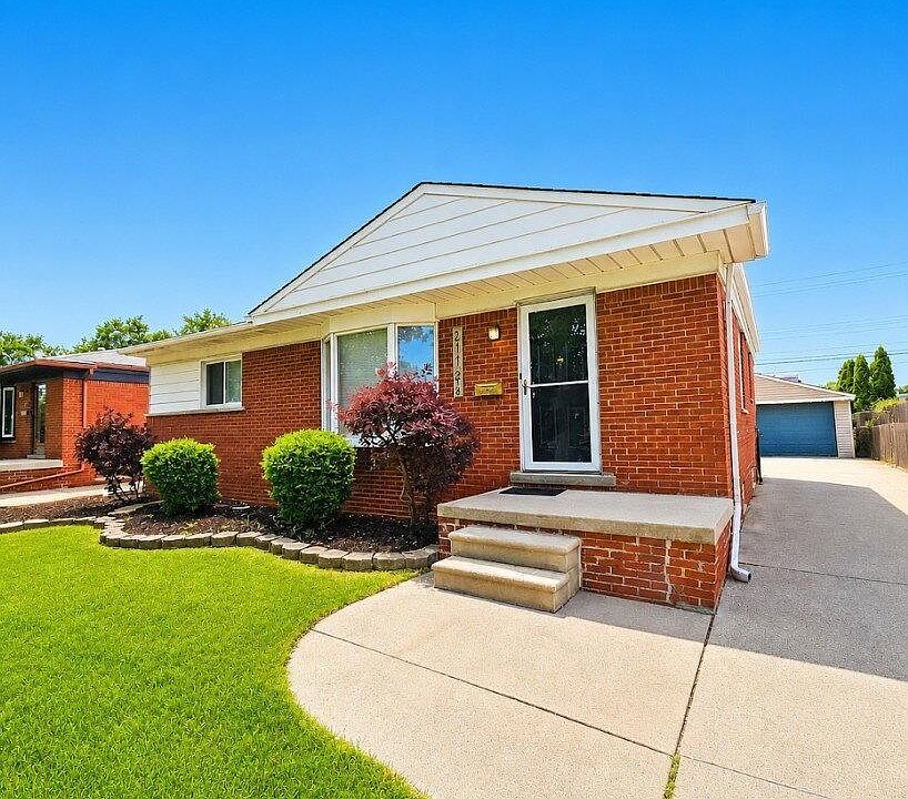 1st image of 21724 Arrowhead St