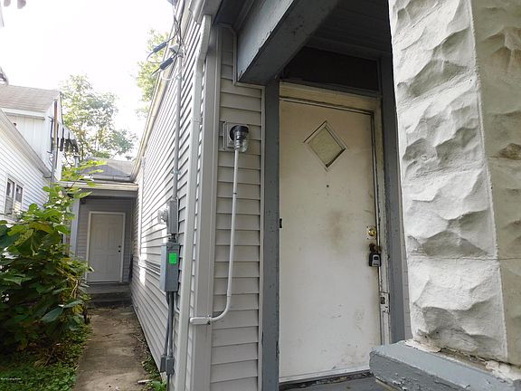 2nd image of 420 M St