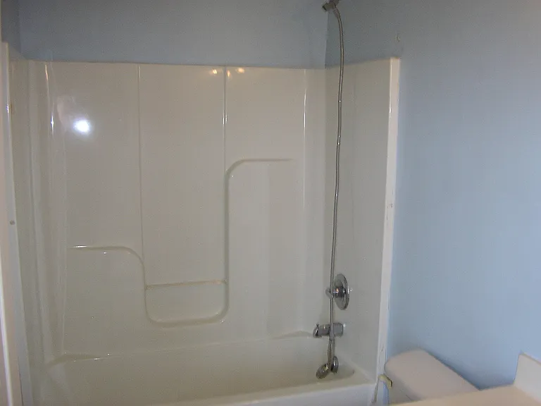 402 Clark St #B — Photo 11
