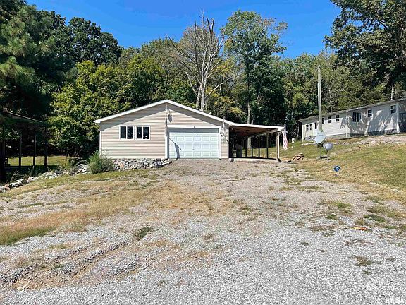 2nd image of 475 Marina Cir