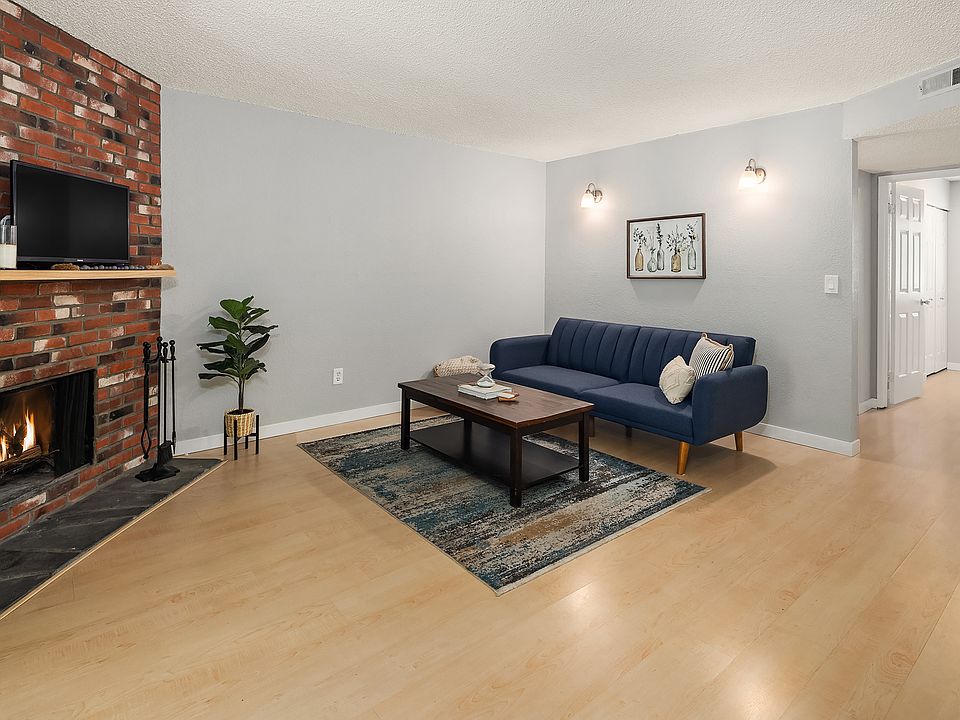1st image of 12023 100th Ave NE APT 4C