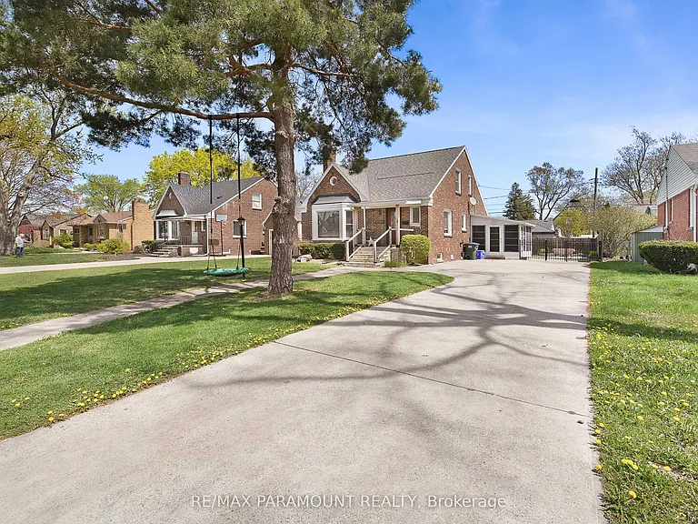 3104 Longfellow Ave — Photo 3