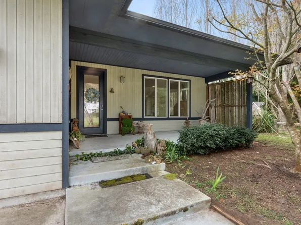 56100 Spring Creek Rd, Bandon, OR 97411