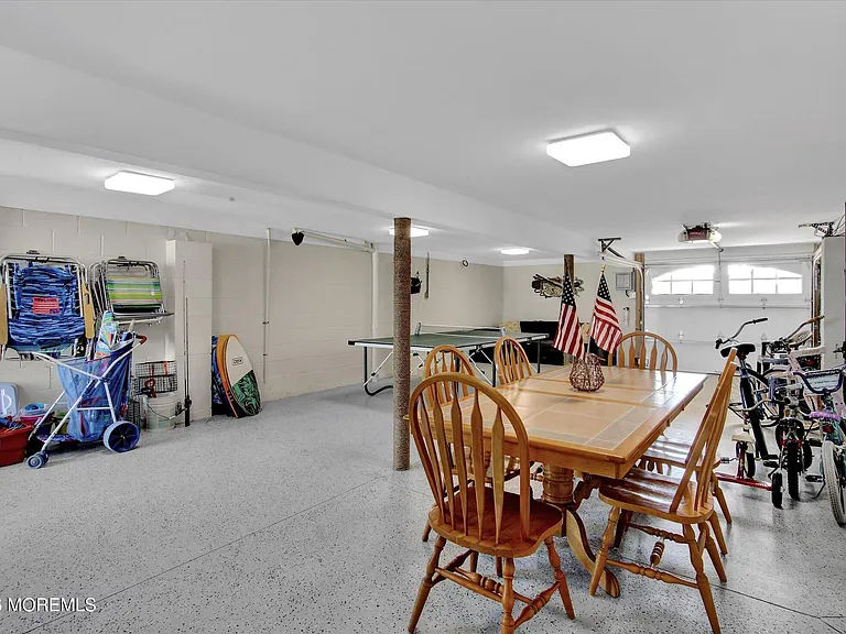 222 Hiering Ave — Photo 15