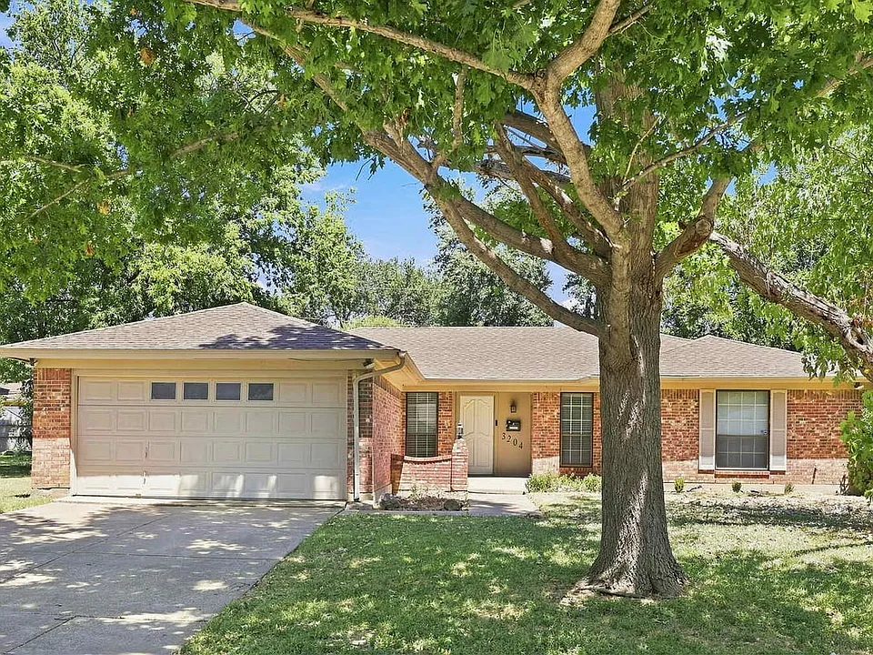 3204 Denbury Dr