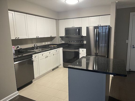 3rd image of 300 Mamaroneck Ave APT 812