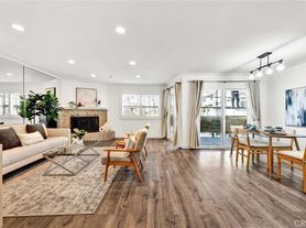 16255 Pacific Cir, Huntington Beach, CA