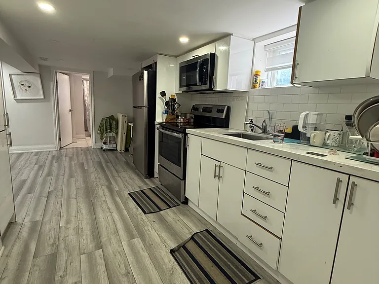 161 Coleridge Ave — Photo 2