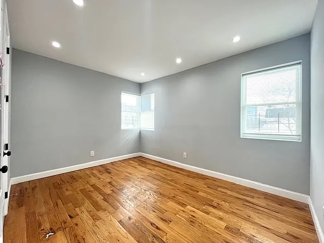 455 Beach 36 St #3 — Photo 9