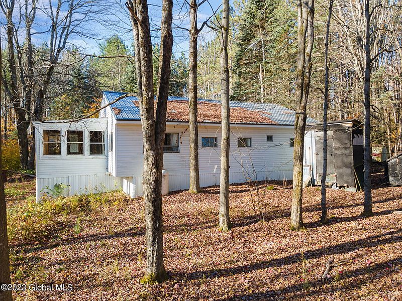 3rd image of 391 Peraglie Road