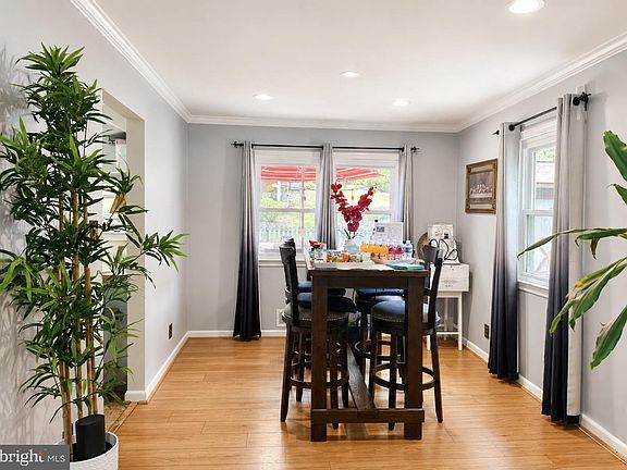 3rd image of 10004 Marguerita Ave