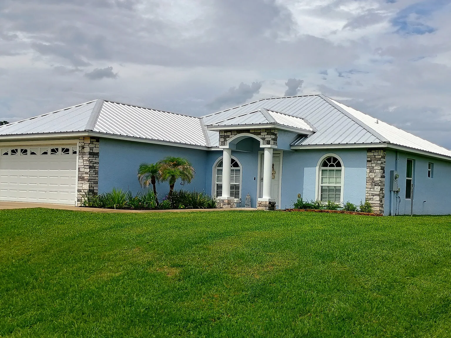 3 bed, 1500 sqft, $2,075 — Photo 2
