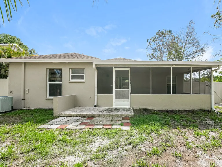 19616 Wyndmill Cir — Photo 16